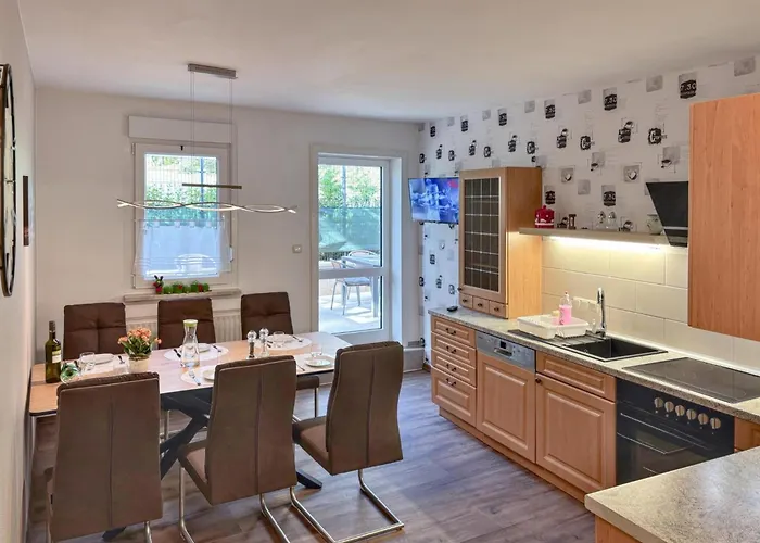 Zur Teufelsmauer בית נופש *